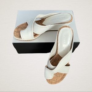 Donald Pliner | Candice Wedge Sandals in White/Bone 10